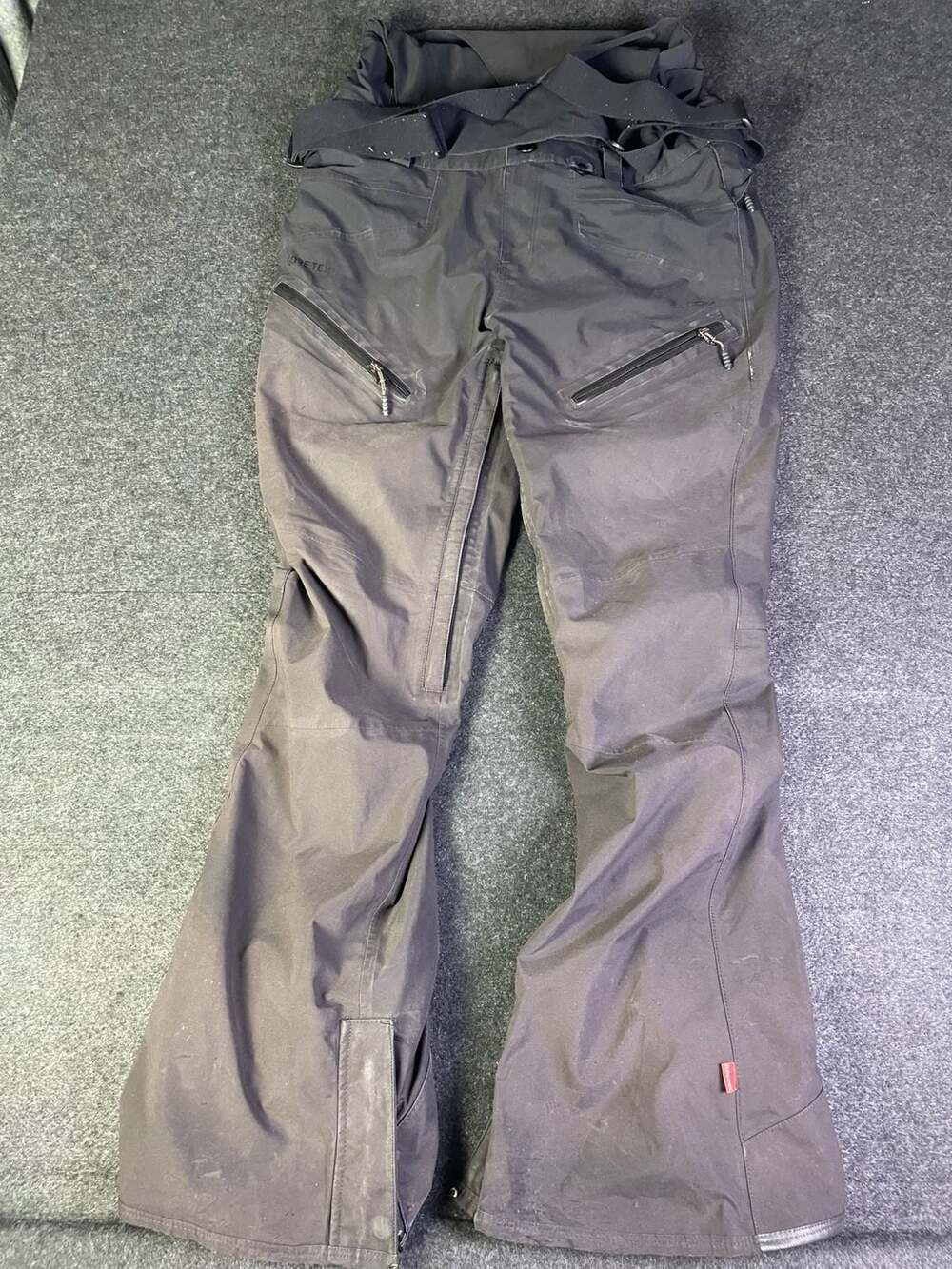Volcom Gore-Tex Snow Pants Size M Black Modern Slim Fit